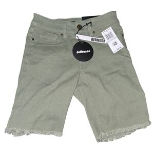 Juniors Dollhouse Olive Bermuda Shorts, Size 1/2, NWT!!!